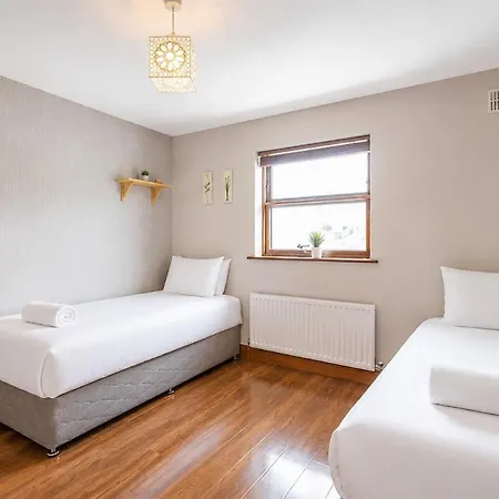 Cozy Countryside Retreat Galway Escape בית נופש *