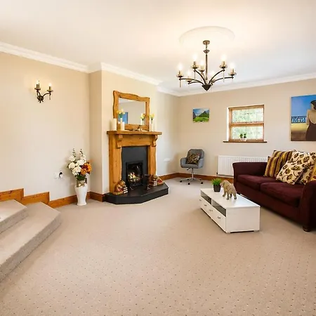 בית נופש Cozy Countryside Retreat Galway Escape