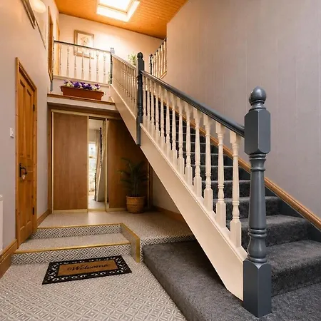 בית נופש Cozy Countryside Retreat Galway Escape